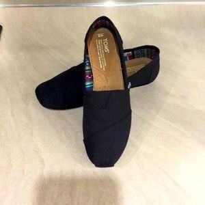 Women’s TOMS Alpargata Loafer, Black Canvas Size 8
